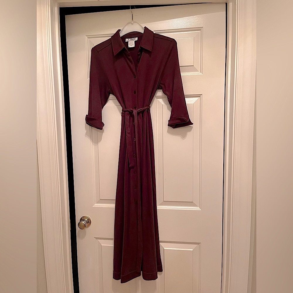 Classic burgundy dress by Clues Collections Petite